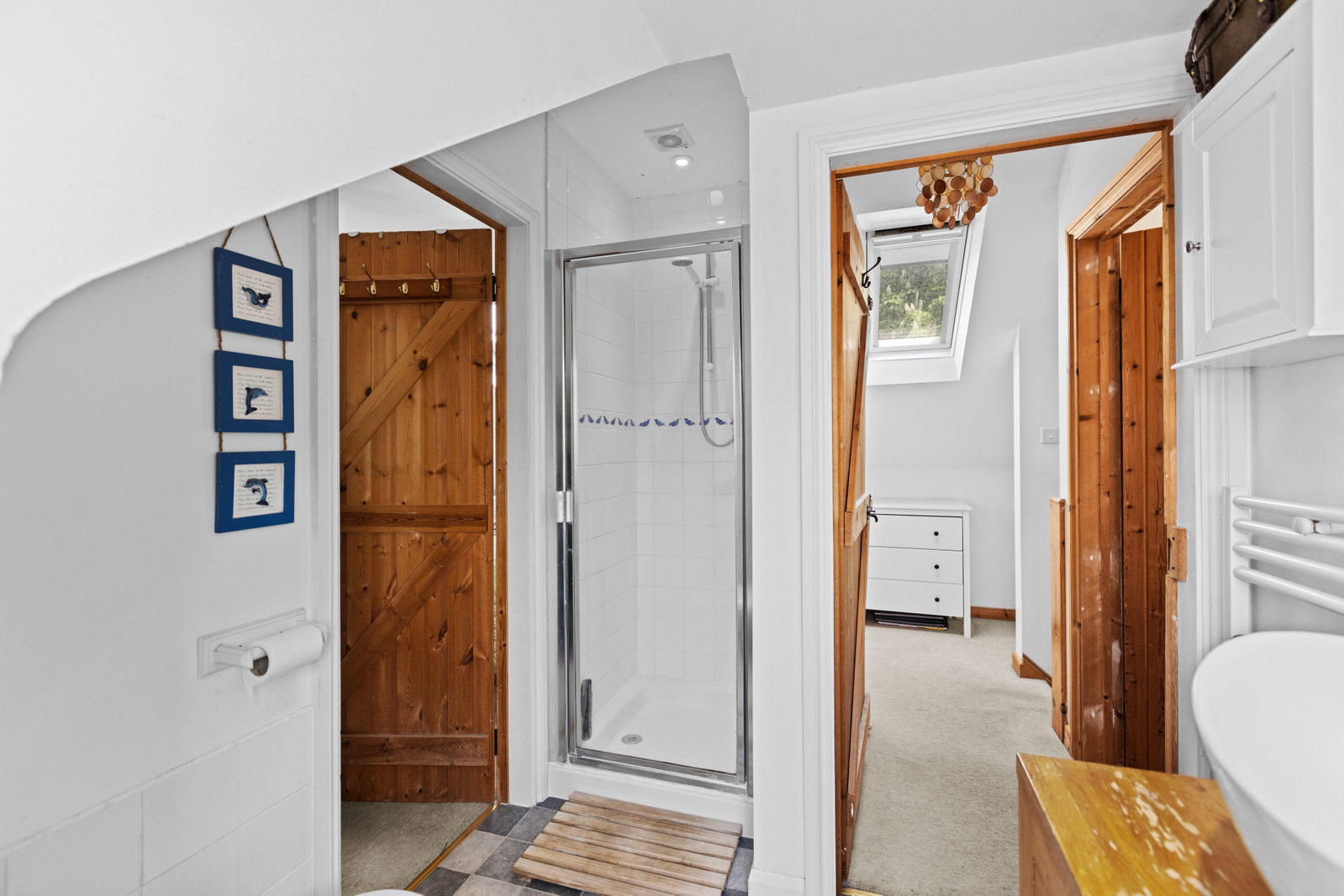 5 bed detached house for sale in Strathcona Avenue, Effingham  - Property Image 19
