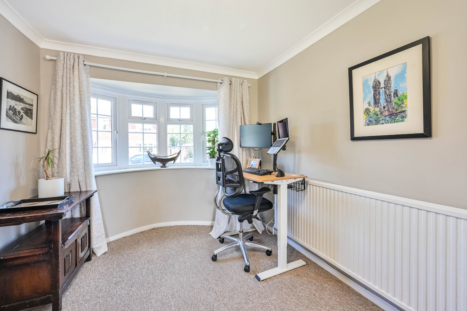 3 bed terraced house for sale in Somertons Close, Guildford, GU2  - Property Image 5