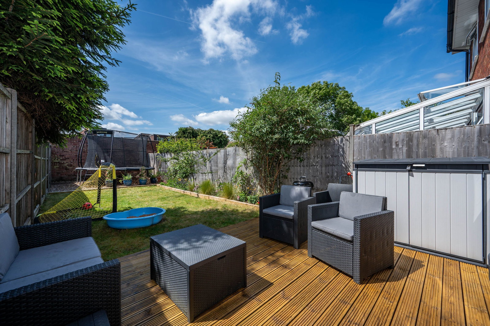 3 bed terraced house for sale in Somertons Close, Guildford, GU2  - Property Image 2
