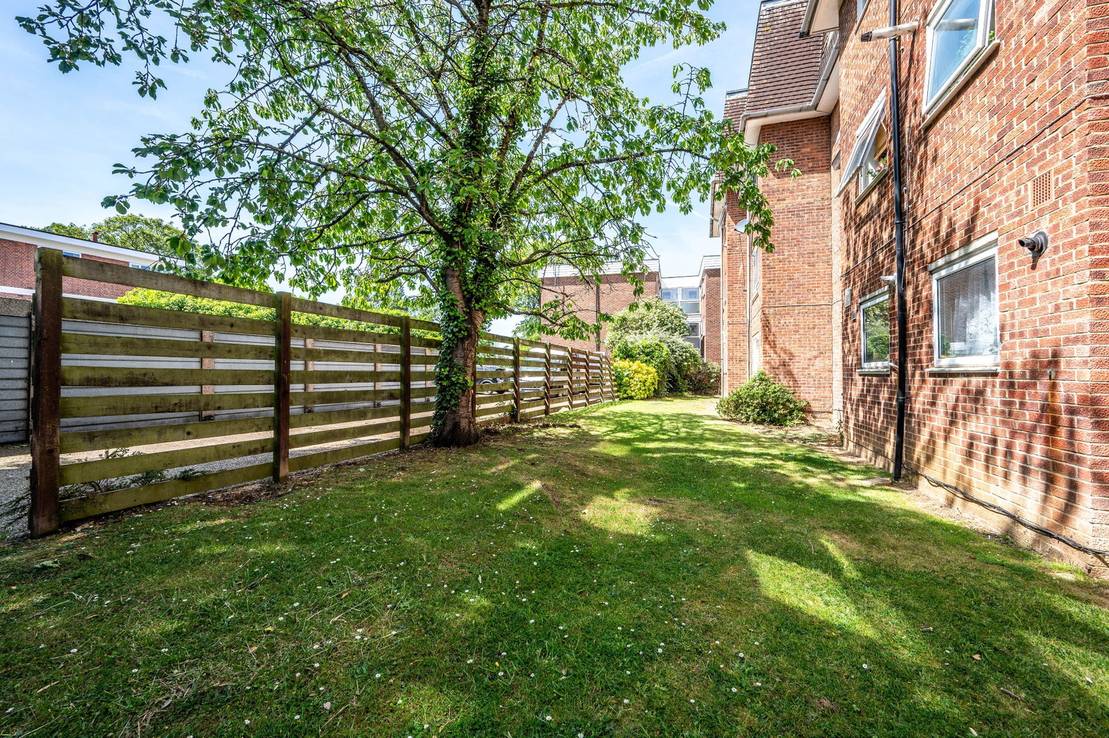 2 bed flat for sale in All Saints Road, Sutton, SM1 3DB  - Property Image 9