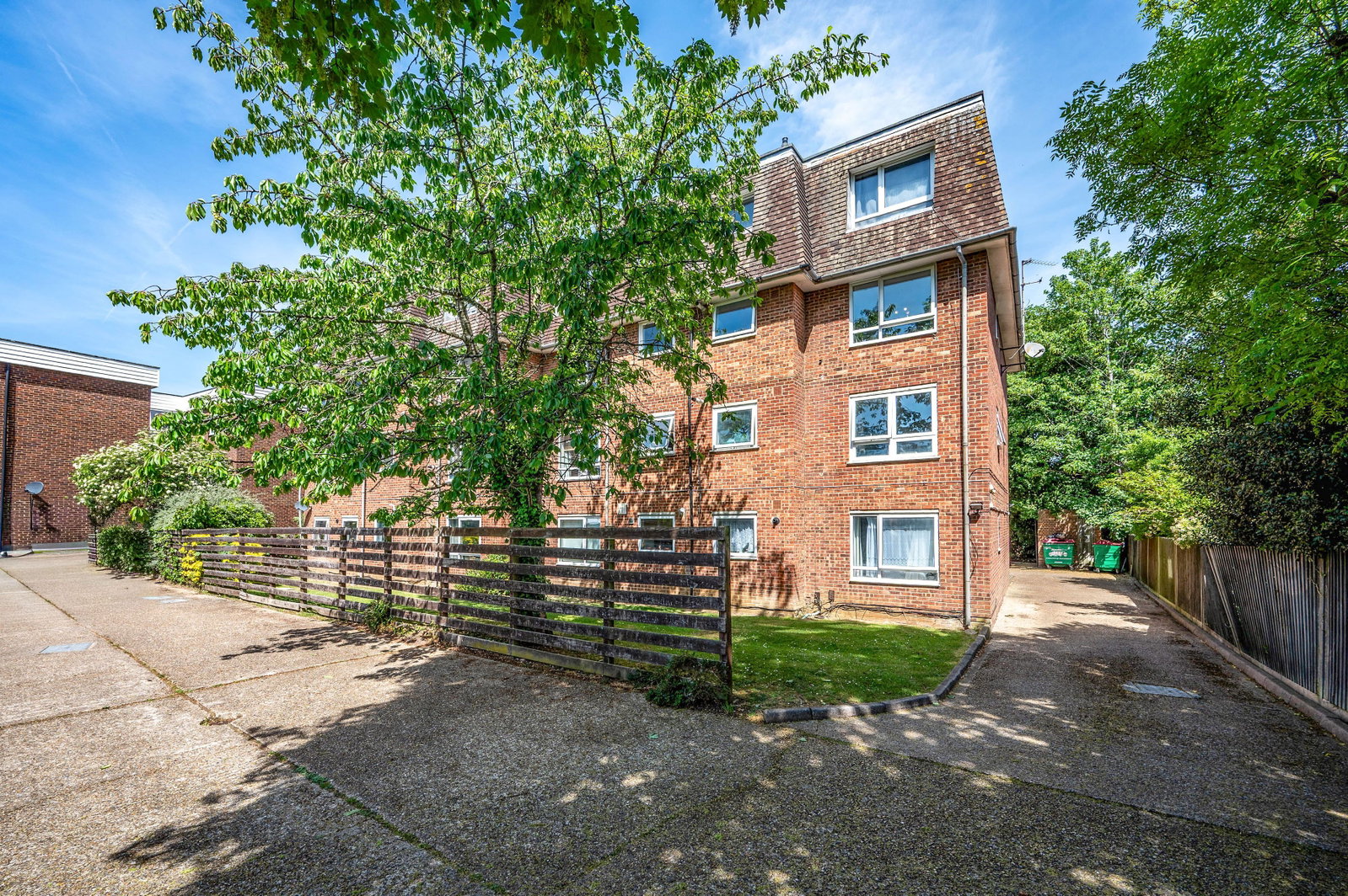 2 bed flat for sale in All Saints Road, Sutton, SM1 3DB  - Property Image 11