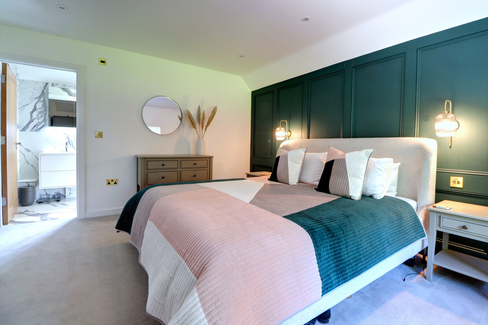 4 bed detached house for sale in Hurtmore Road, Godalming, GU7  - Property Image 9