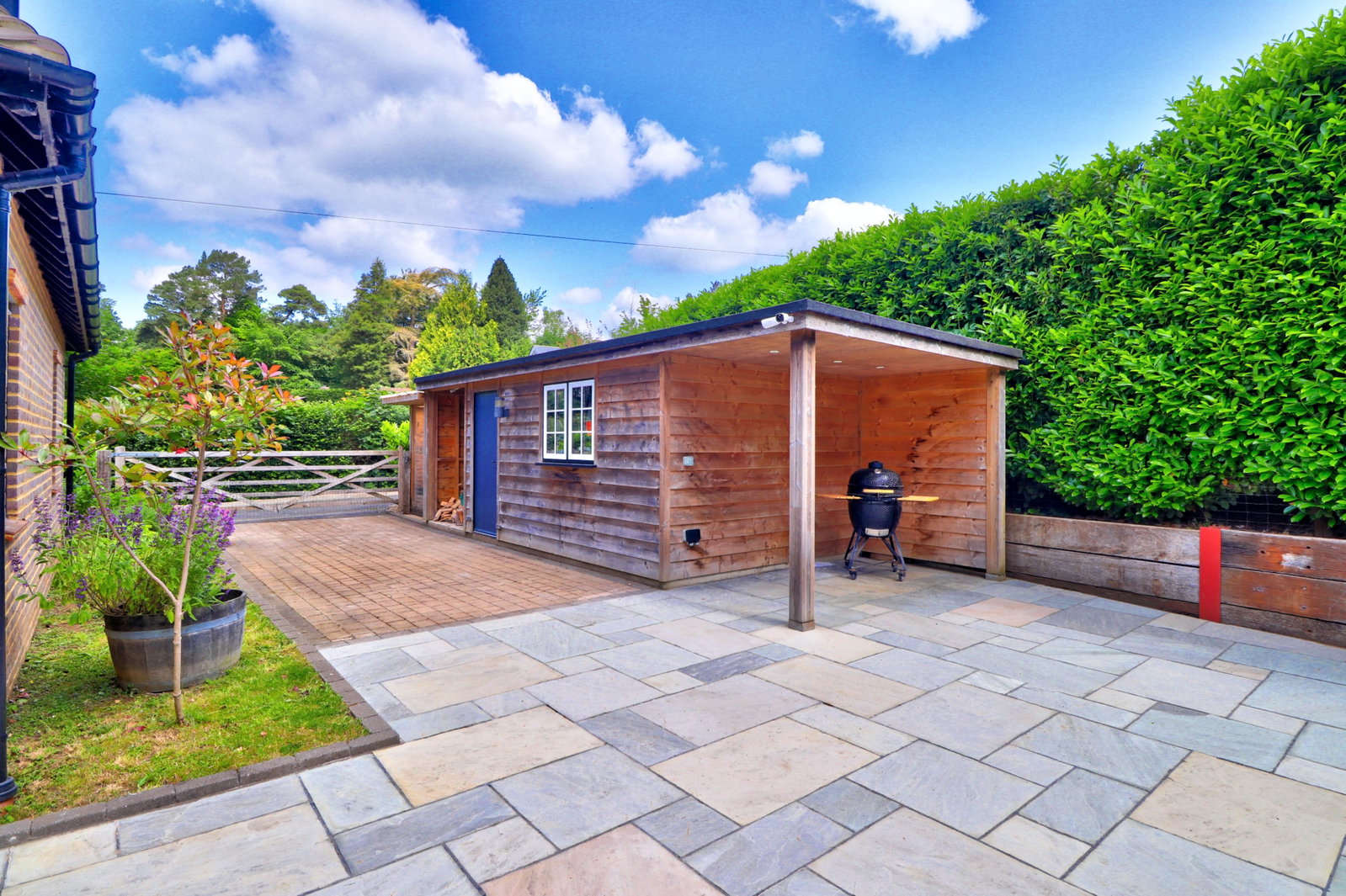4 bed detached house for sale in Hurtmore Road, Godalming, GU7  - Property Image 6