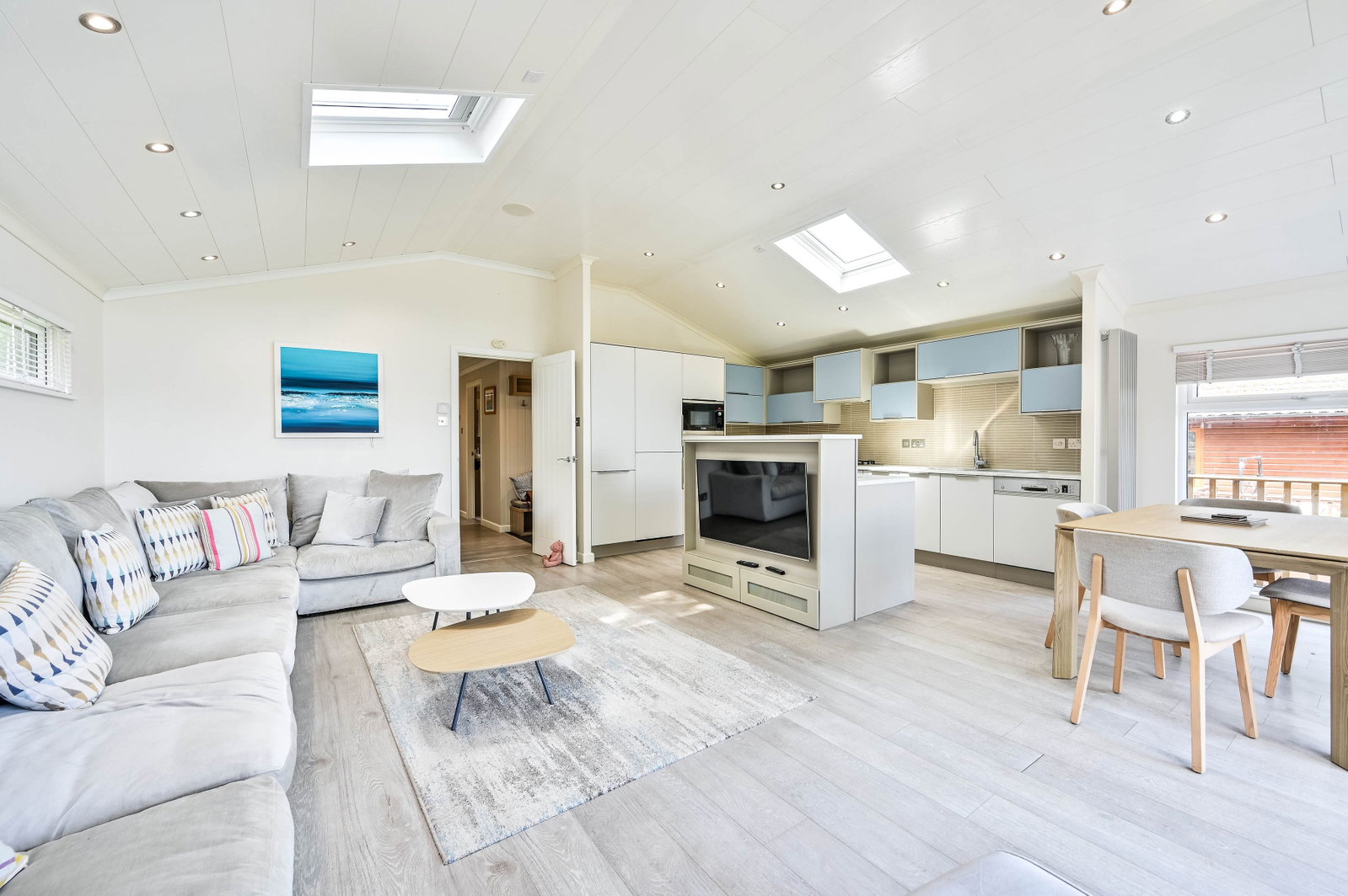 2 bed lodge for sale in Edgeley Park, Albury, GU5  - Property Image 8