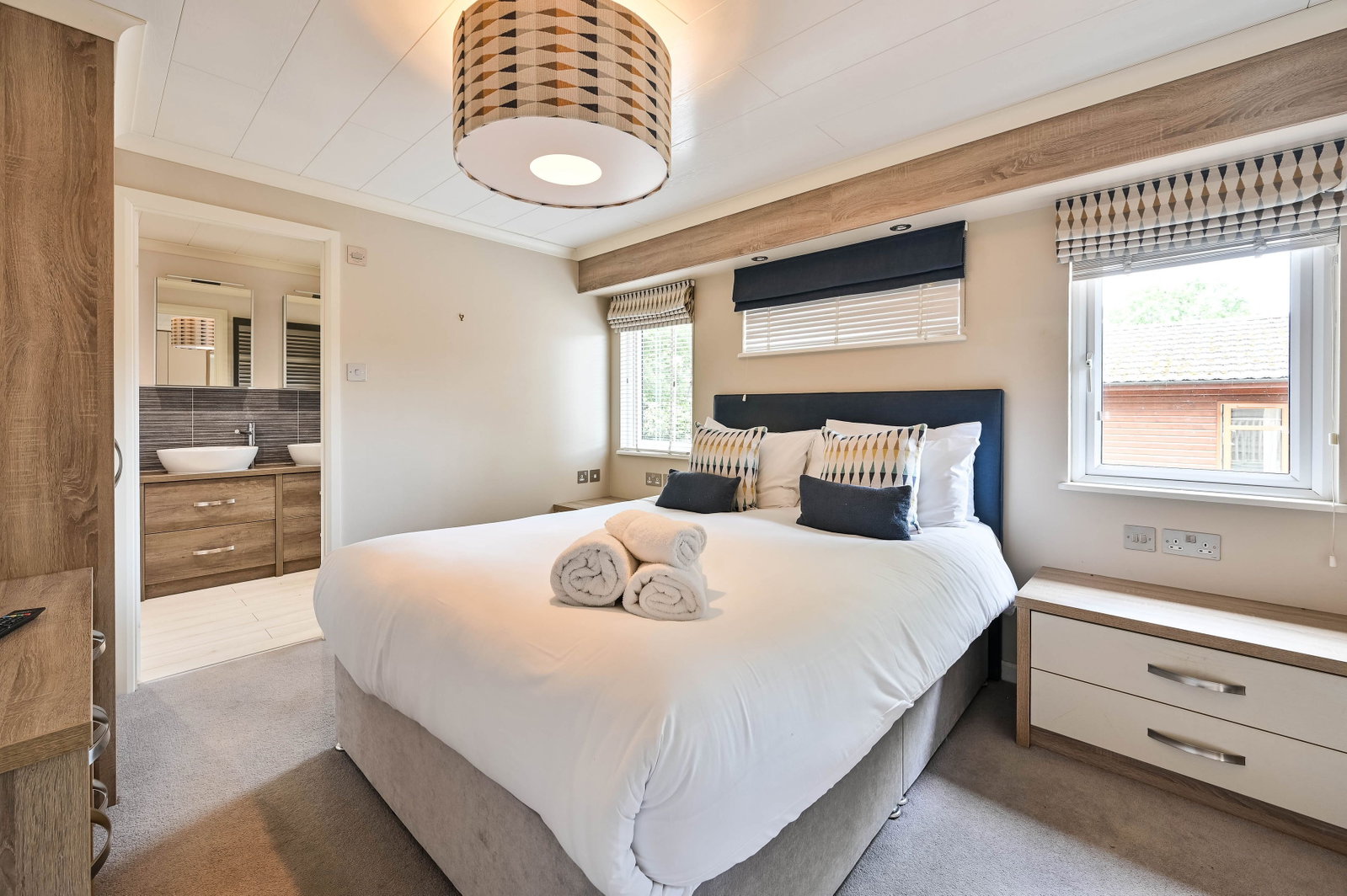 2 bed lodge for sale in Edgeley Park, Albury, GU5  - Property Image 15