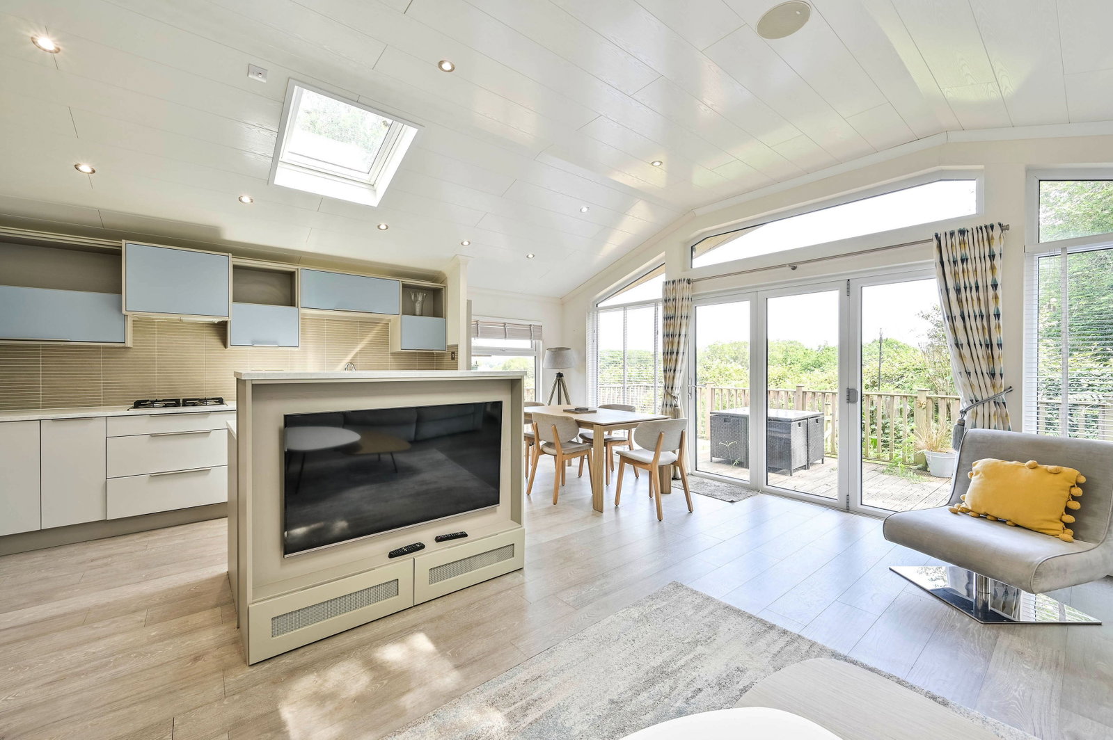 2 bed lodge for sale in Edgeley Park, Albury, GU5  - Property Image 5