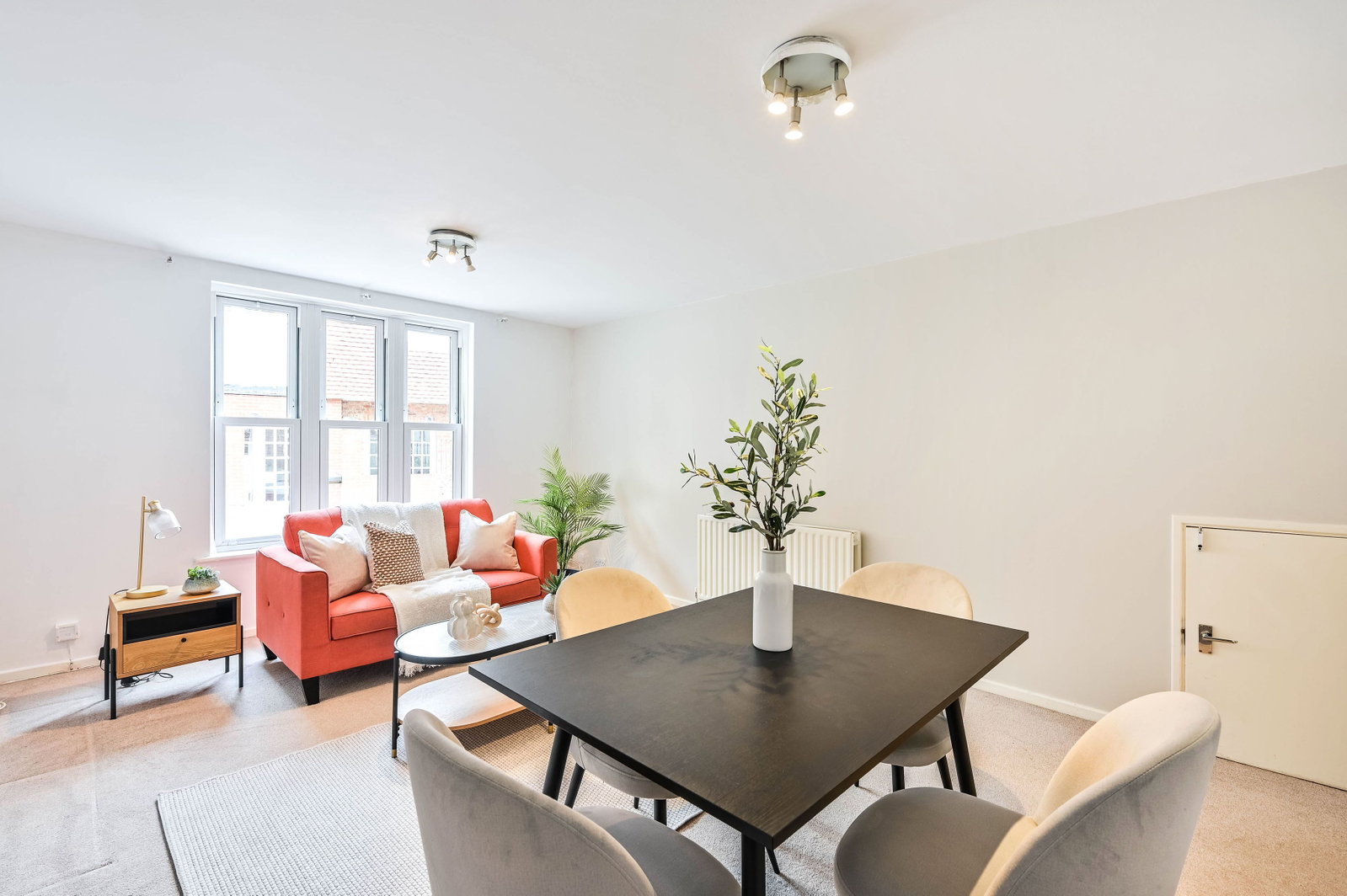 1 bed flat for sale in The Mount, Guildford, GU2 - Property Image 1