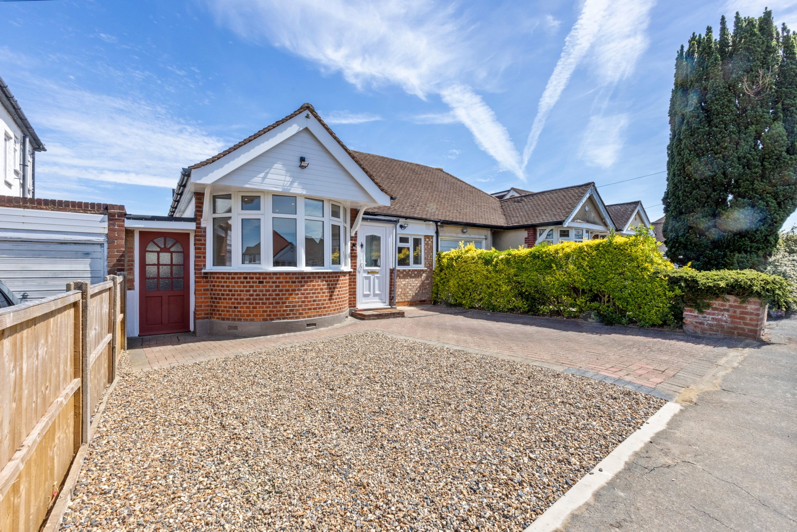 3 bed semi-detached bungalow for sale in Amis Avenue, Epsom, KT19  - Property Image 1