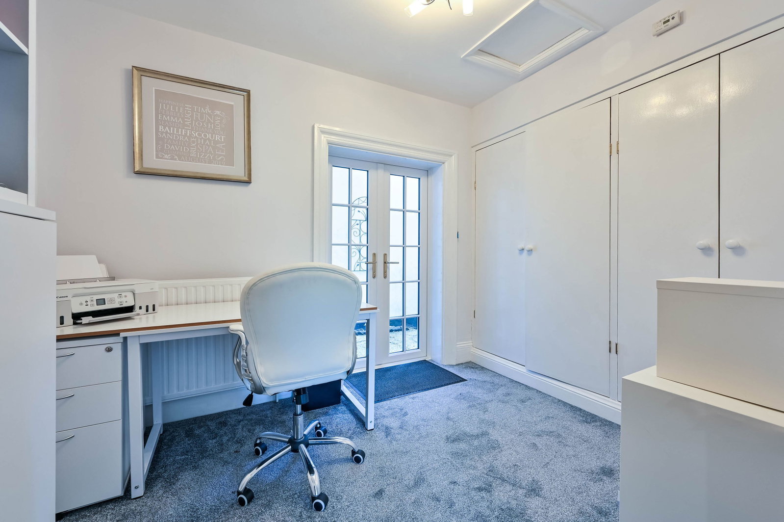 3 bed flat for sale in Hawkwood Rise, Bookham, KT23  - Property Image 15