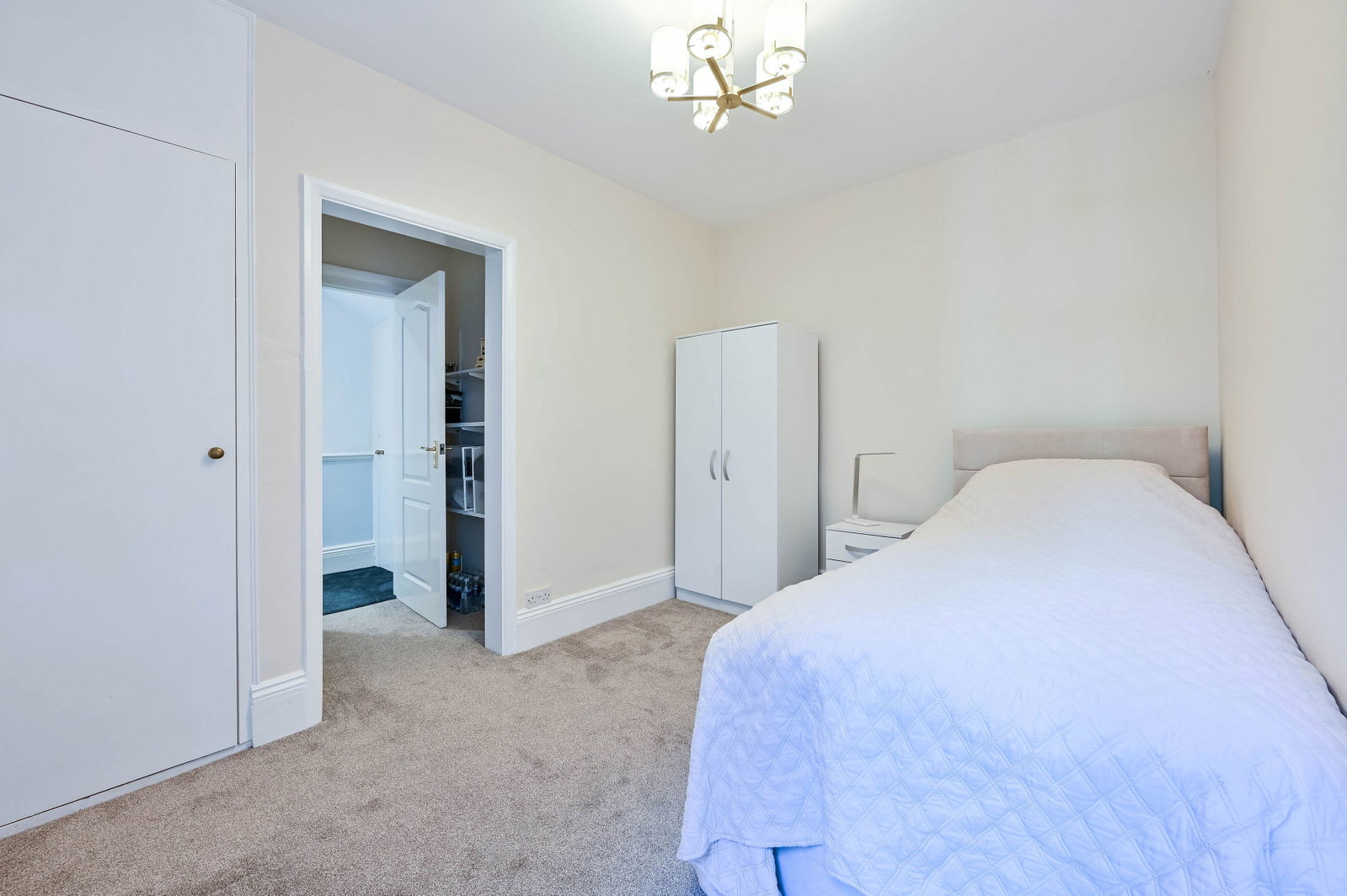 3 bed flat for sale in Hawkwood Rise, Bookham, KT23  - Property Image 13