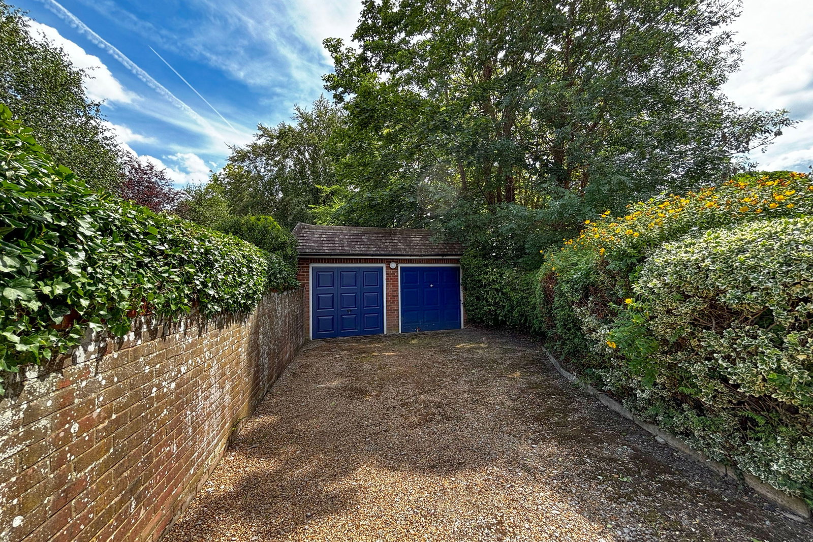 3 bed flat for sale in Hawkwood Rise, Bookham, KT23  - Property Image 18