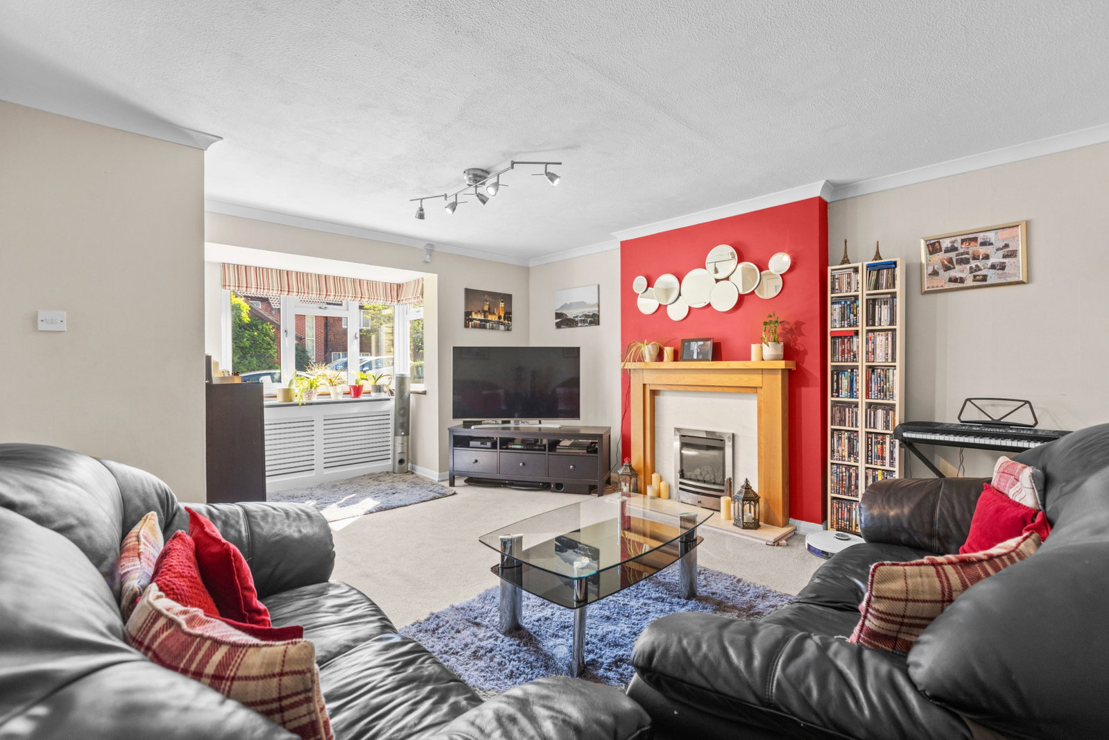 4 bed detached house for sale in Ten Acres, Fetcham, KT22  - Property Image 8