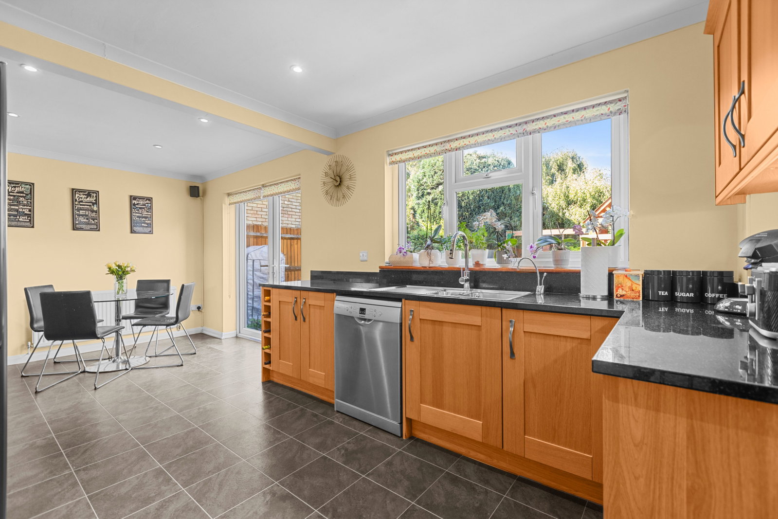4 bed detached house for sale in Ten Acres, Fetcham, KT22  - Property Image 2