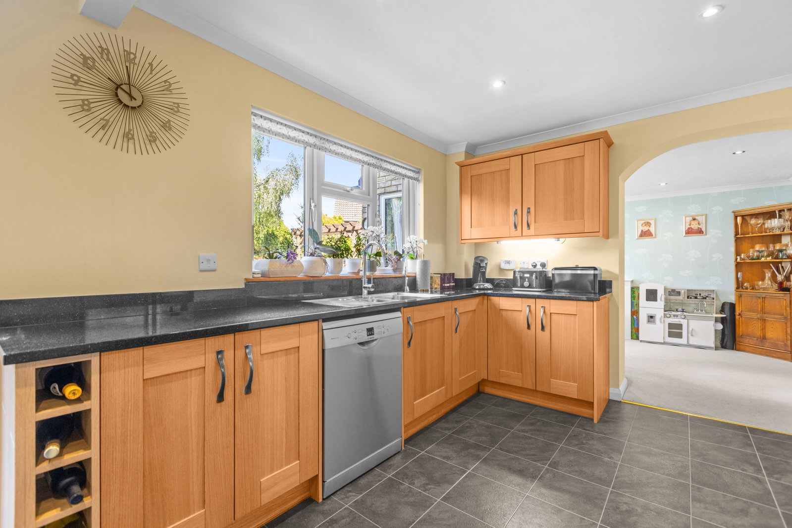 4 bed detached house for sale in Ten Acres, Fetcham, KT22  - Property Image 5