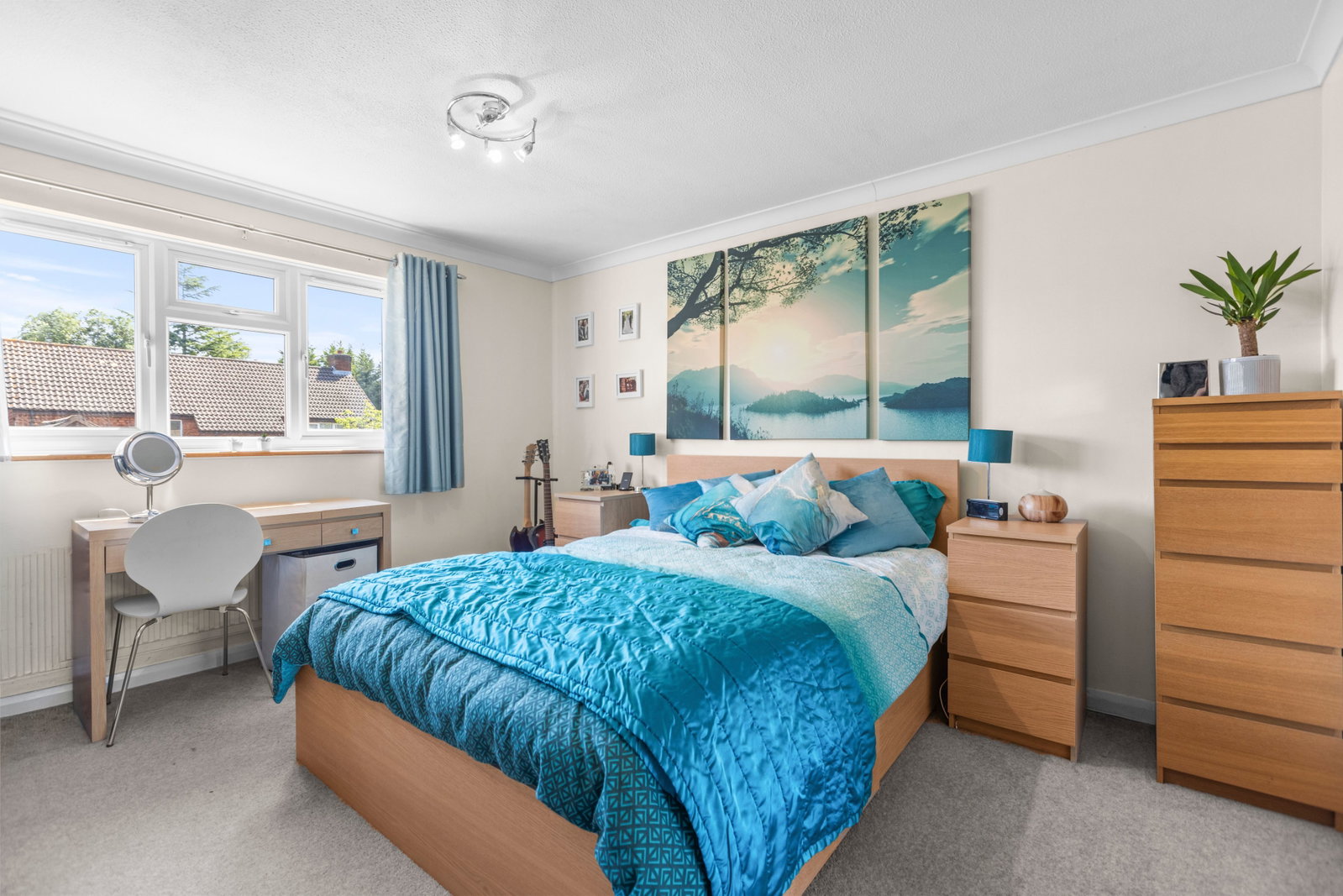 4 bed detached house for sale in Ten Acres, Fetcham, KT22  - Property Image 9