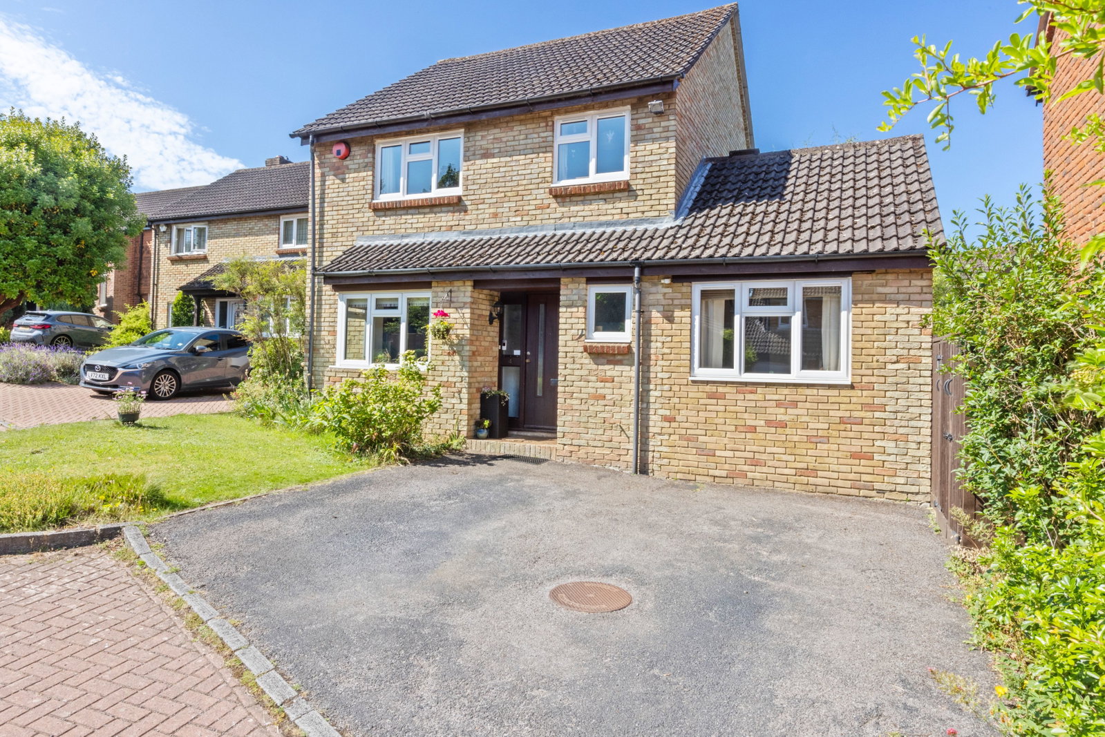 4 bed detached house for sale in Ten Acres, Fetcham, KT22  - Property Image 20