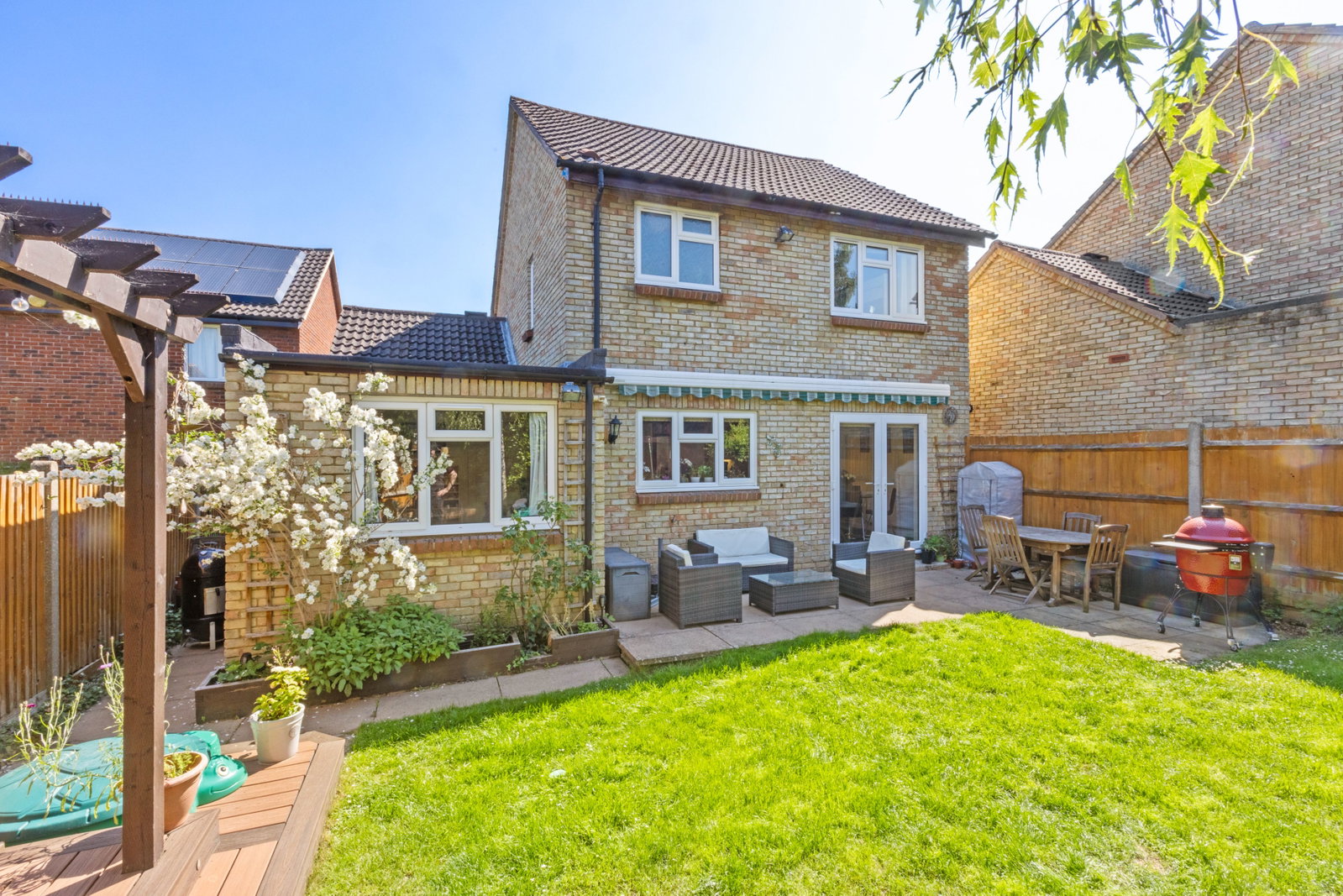 4 bed detached house for sale in Ten Acres, Fetcham, KT22  - Property Image 15