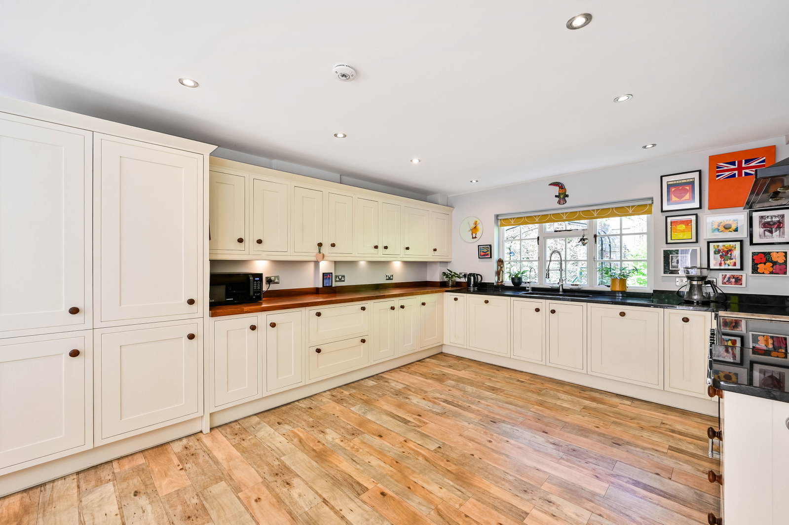 5 bed detached house for sale in Honeysuckle Bottom, East Horsley, KT24  - Property Image 22