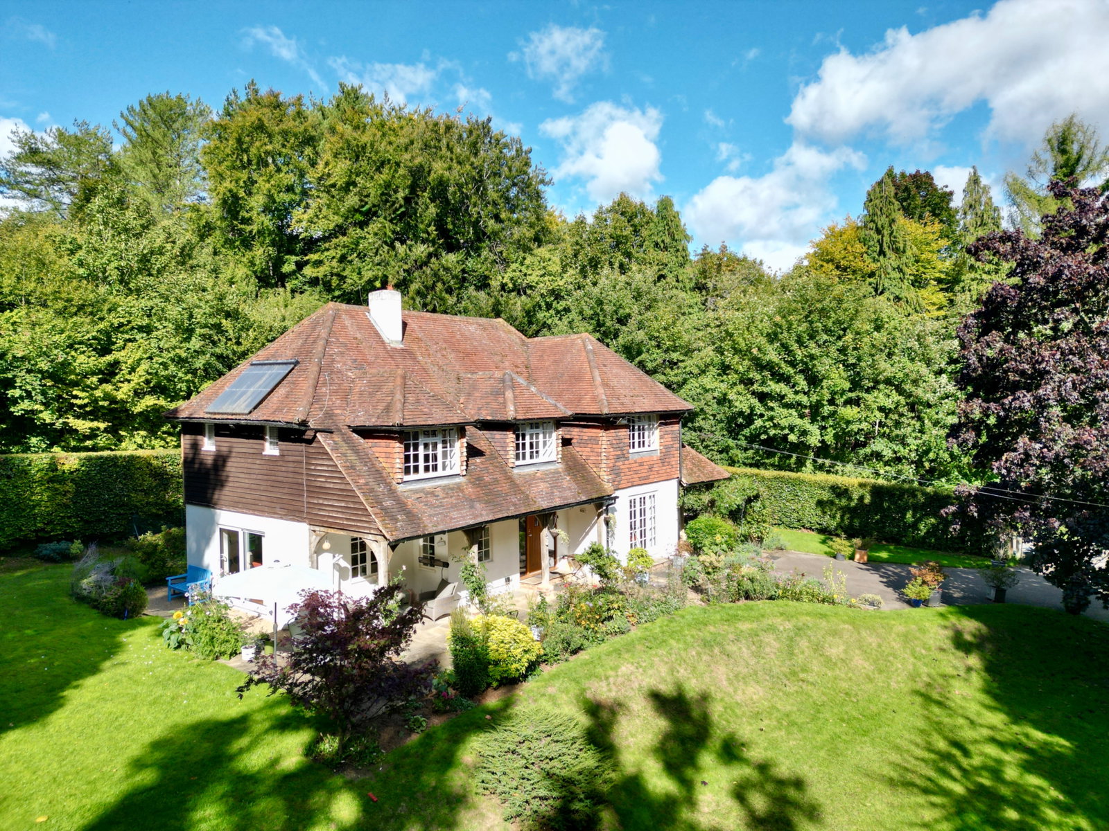 5 bed detached house for sale in Honeysuckle Bottom, East Horsley, KT24  - Property Image 5