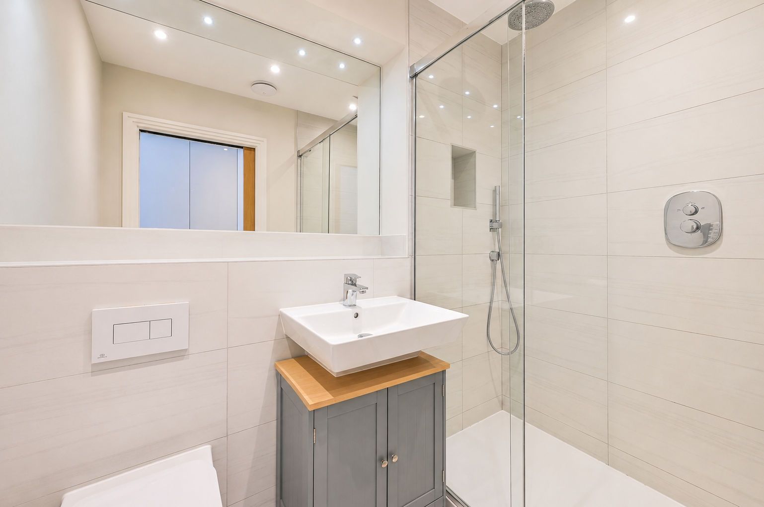 4 bed semi-detached house for sale in Oaks Lane, Bookham, KT23  - Property Image 12