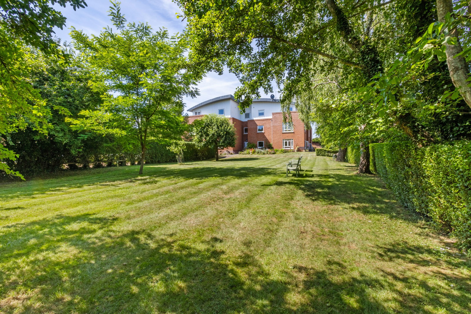 2 bed flat for sale in Butlers Place, Milford, GU8  - Property Image 14