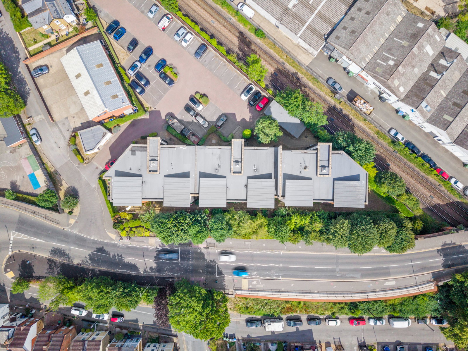 1 bed flat for sale in Kingston Square, Buffers Lane, Leatherhead, Surrey, KT22 7XP  - Property Image 9