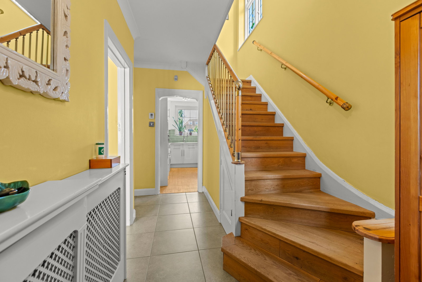 3 bed detached house for sale in Elmcroft Drive, Chessington, KT9  - Property Image 5