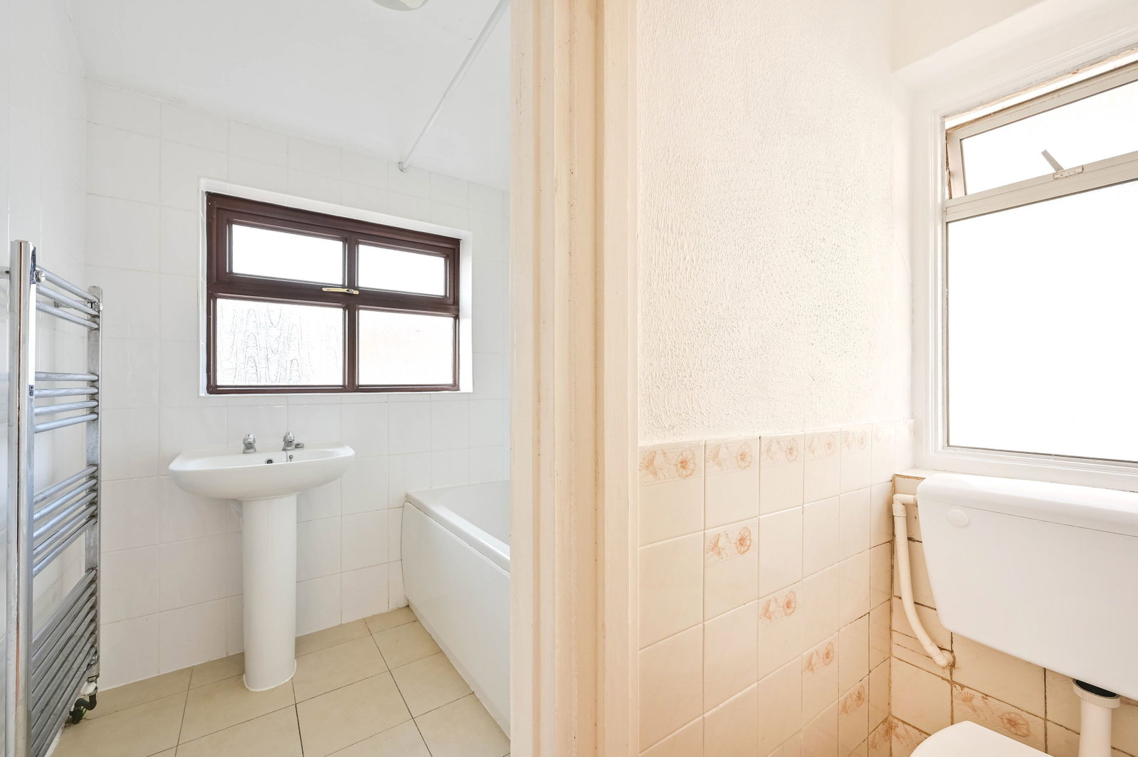 4 bed semi-detached house for sale in Byrefield Road, Guildford, GU2  - Property Image 12