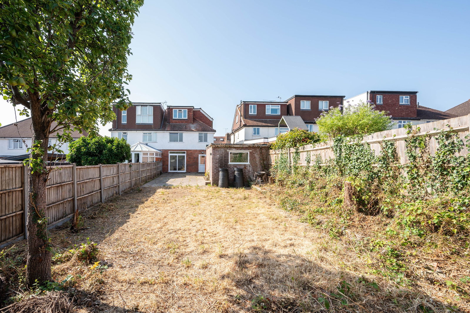 4 bed semi-detached house for sale in Byrefield Road, Guildford, GU2  - Property Image 2