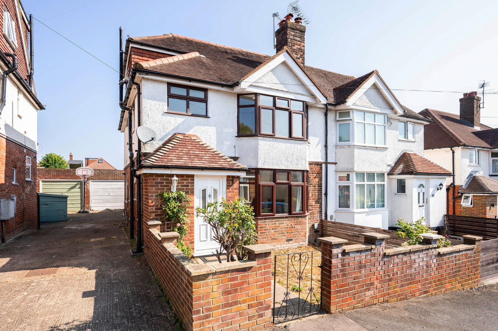 4 bed semi-detached house for sale in Byrefield Road, Guildford, GU2