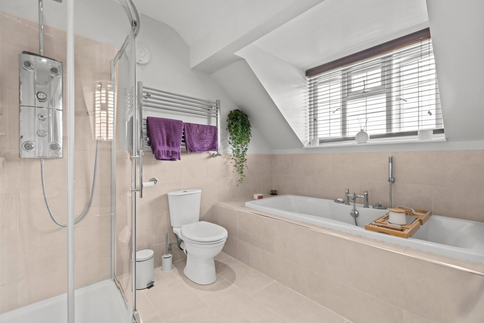 4 bed detached house for sale in Bentsbrook Park, Dorking, RH5  - Property Image 10