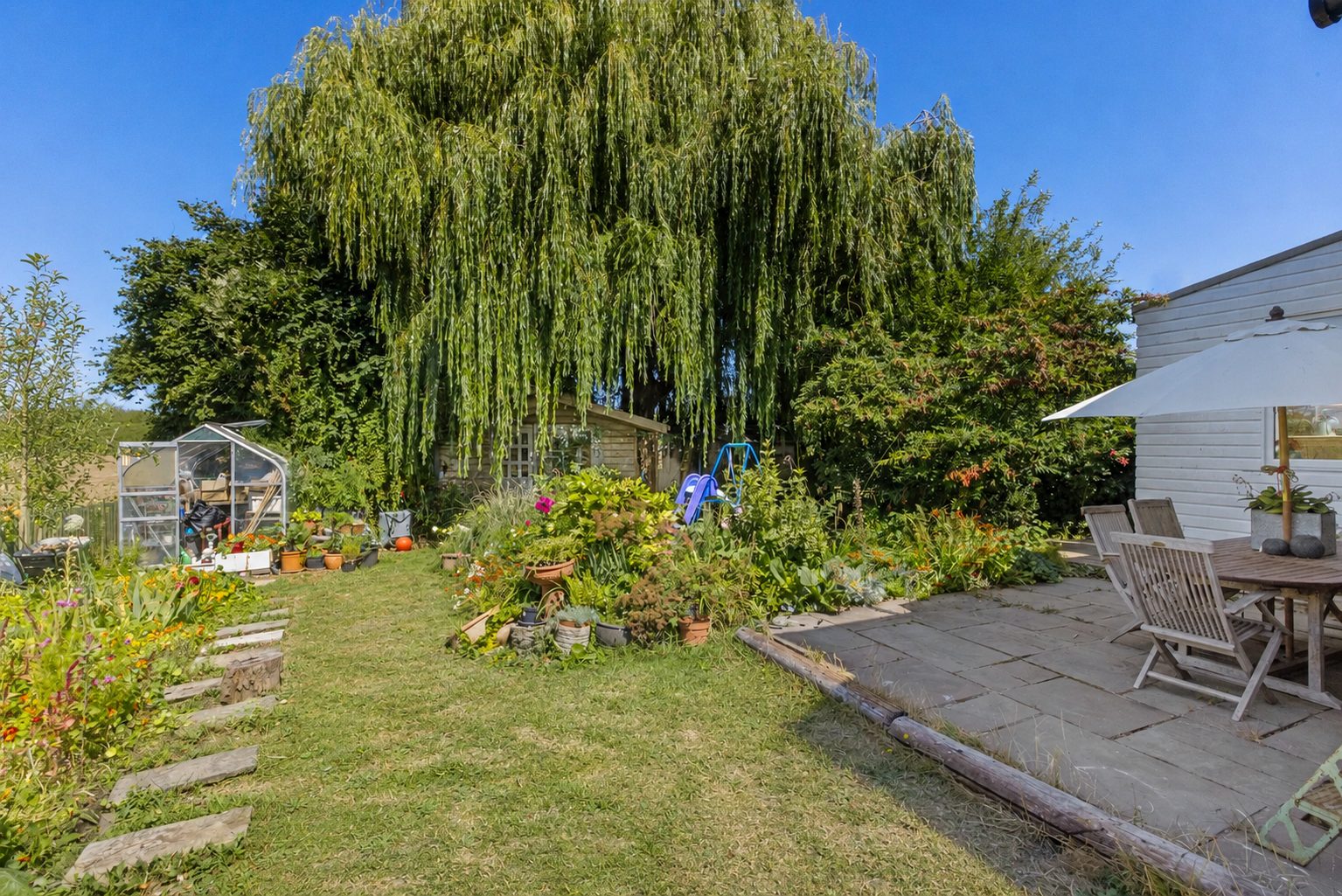 4 bed semi-detached house for sale in River Lane, Leatherhead, KT22 0AU  - Property Image 4