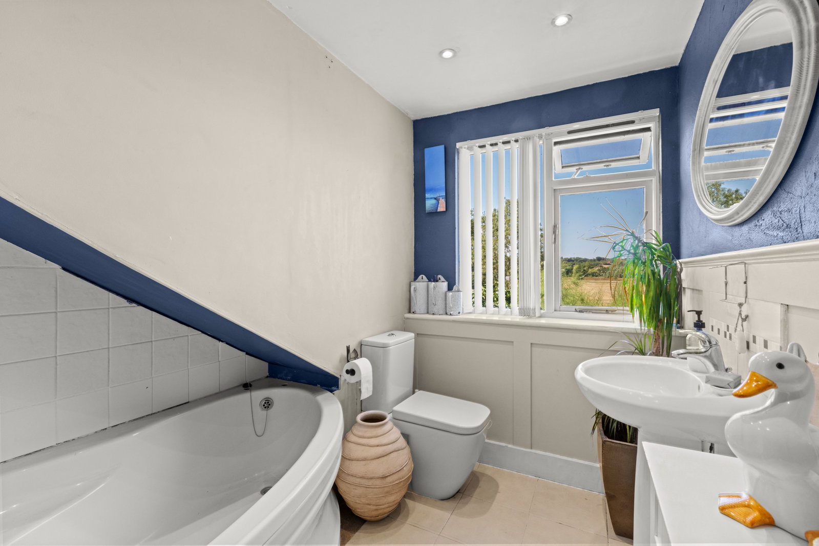 4 bed semi-detached house for sale in River Lane, Leatherhead, KT22 0AU  - Property Image 17