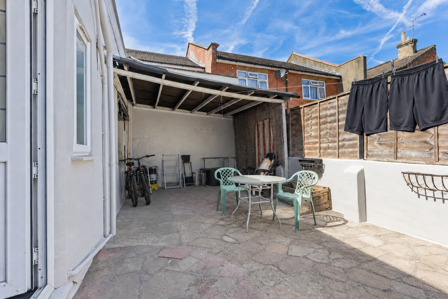 9 bed semi-detached house for sale in Queens Road, Aldershot, GU11 3JE  - Property Image 8