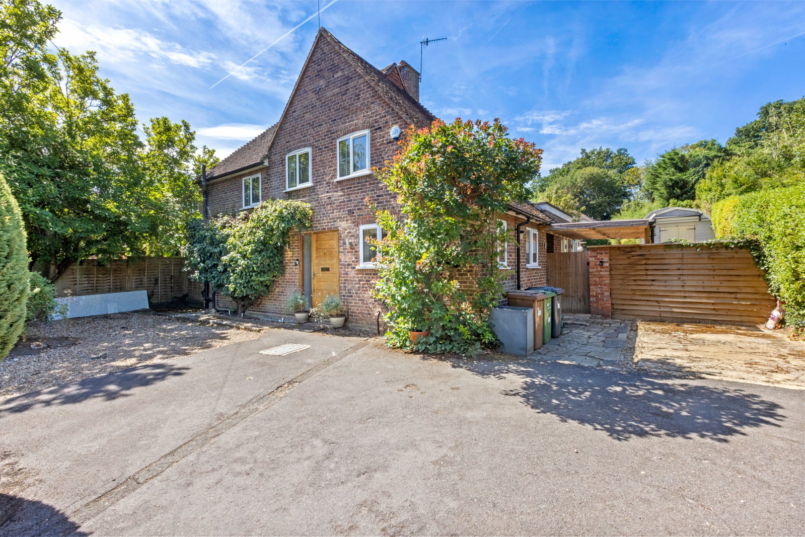 3 bed detached house for sale in The Street, Shalford, GU4  - Property Image 19