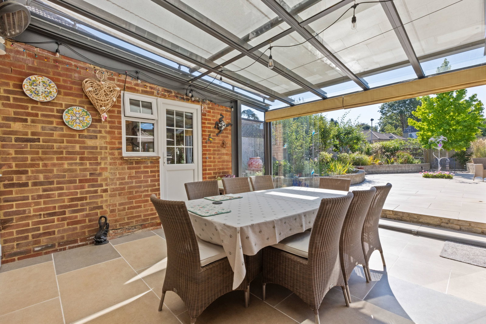 3 bed end of terrace house for sale in Lower Shott, Bookham, KT23  - Property Image 2