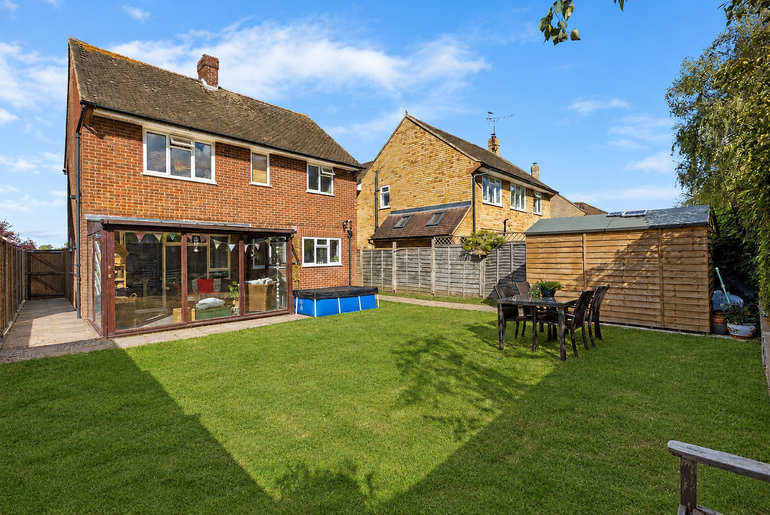 3 bed detached house for sale in Norwood Road, Effingham  - Property Image 12