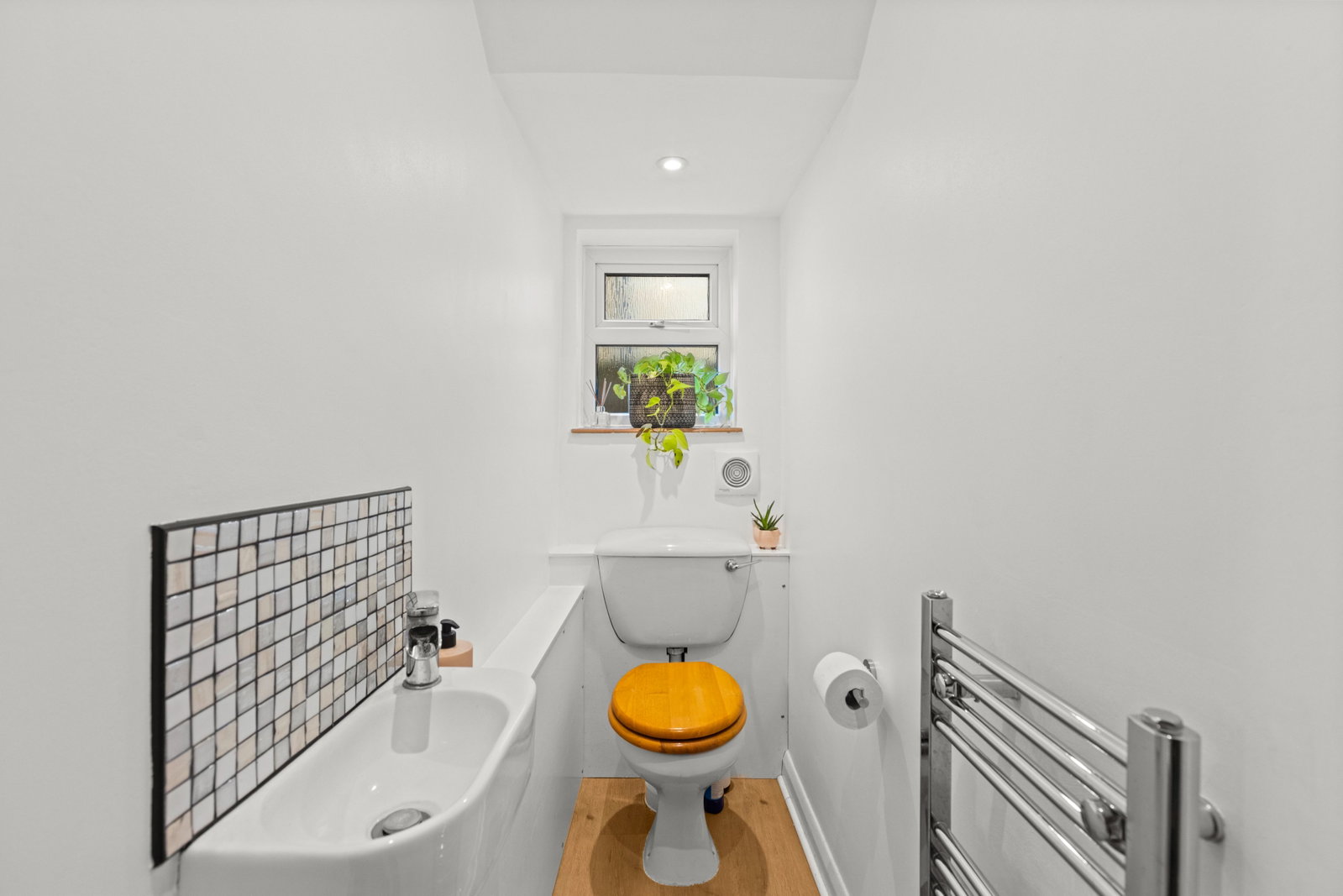 3 bed detached house for sale in Norwood Road, Effingham  - Property Image 10