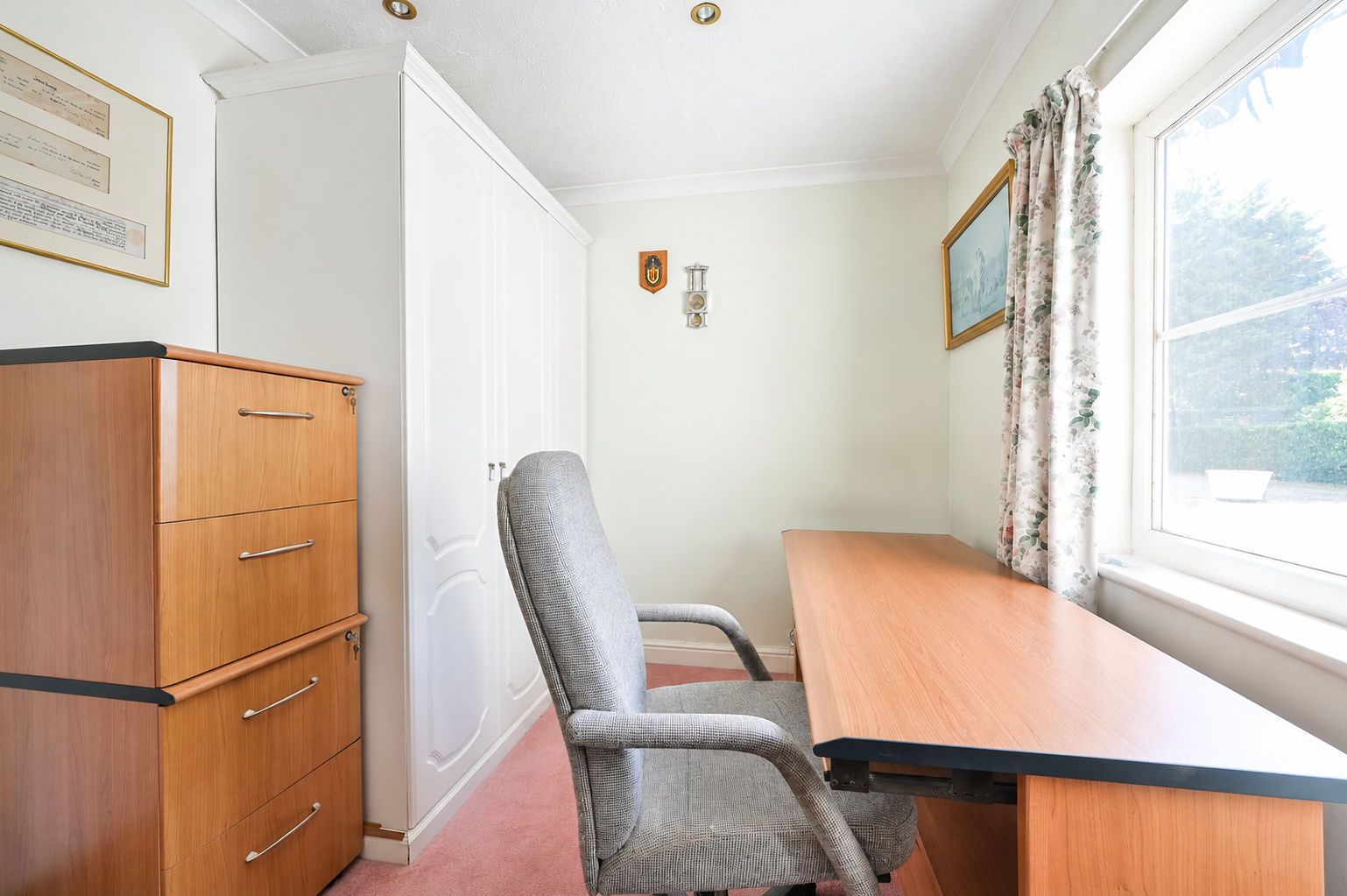 3 bed bungalow for sale in The Park, Bookham  - Property Image 17