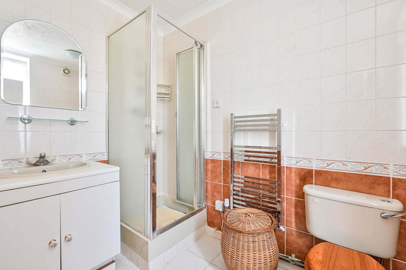 3 bed bungalow for sale in The Park, Bookham  - Property Image 13