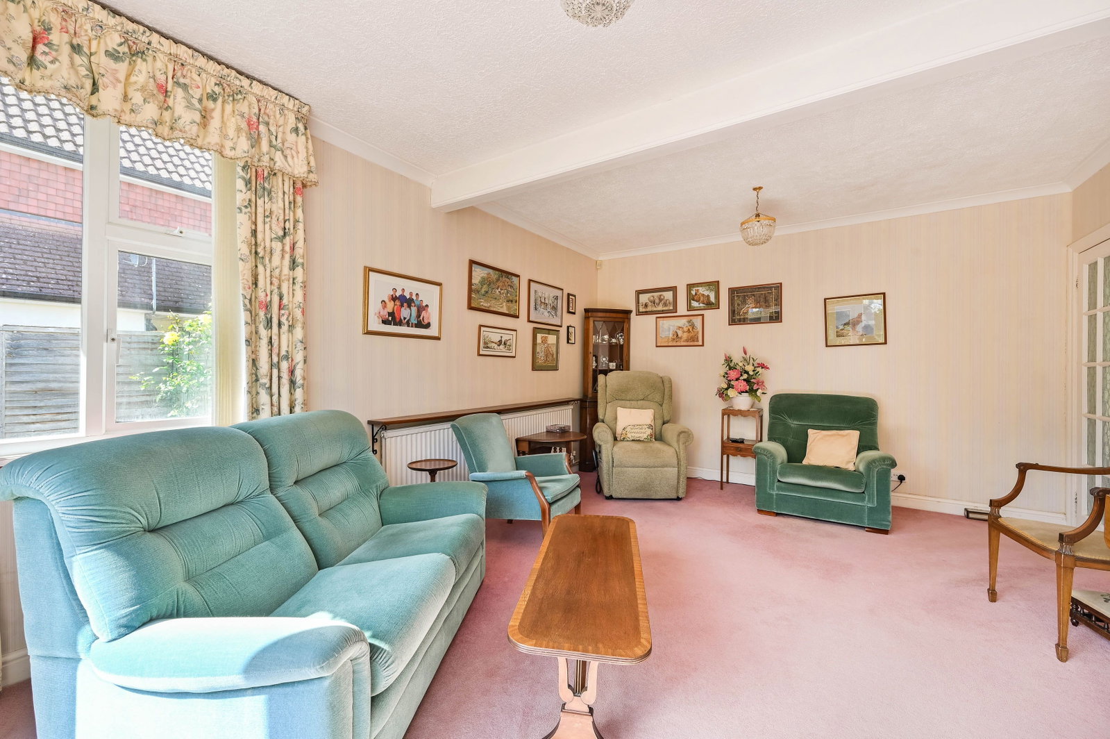 3 bed bungalow for sale in The Park, Bookham  - Property Image 9