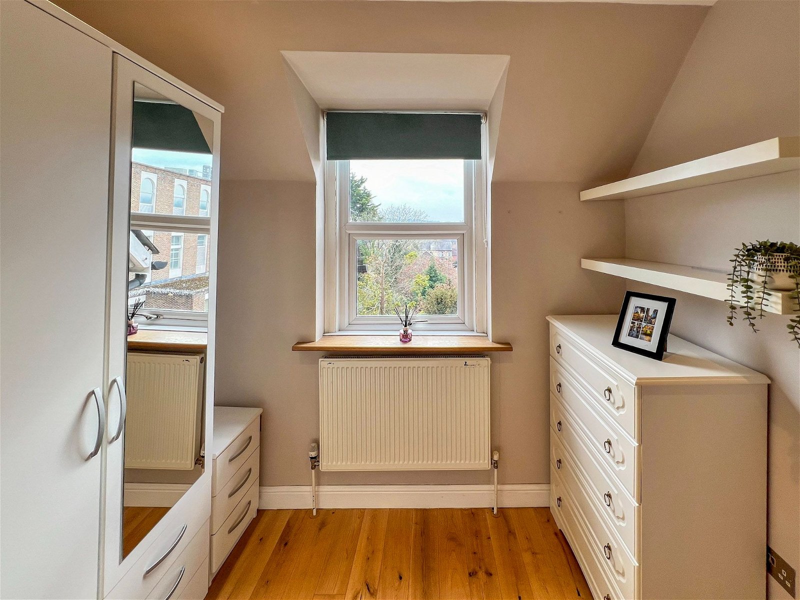 1 bed flat to rent in Station Road, Leatherhead, KT22 7AB  - Property Image 6