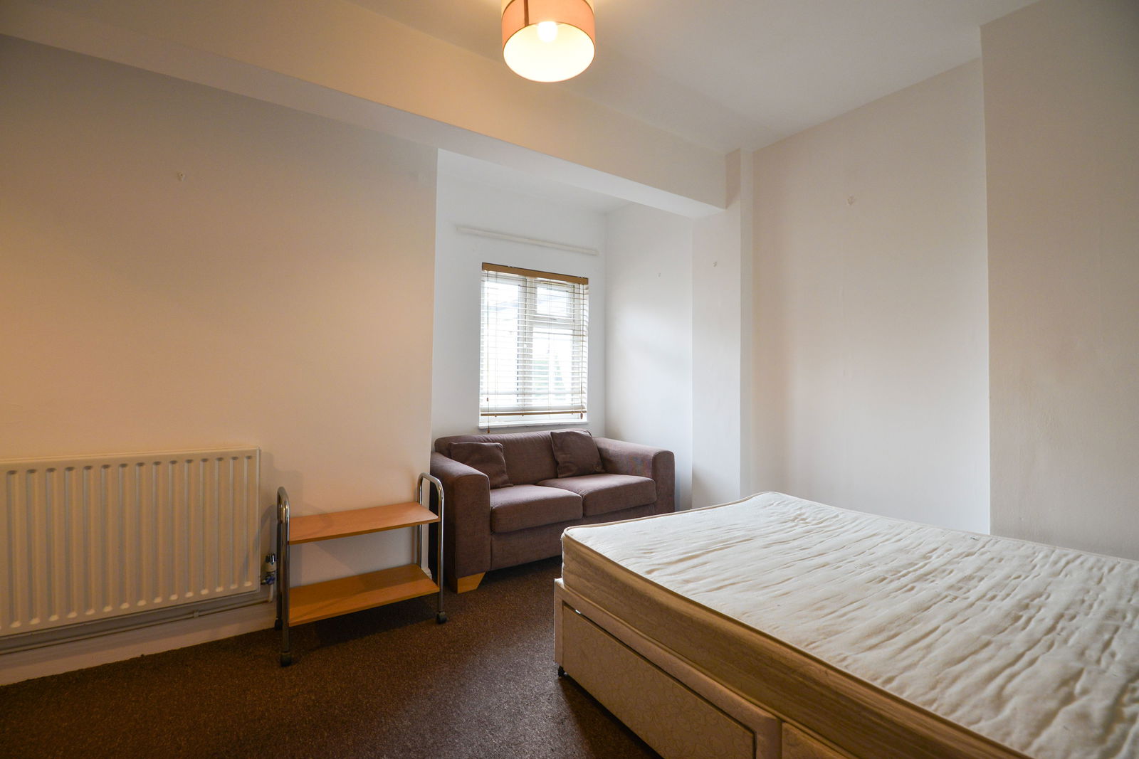 2 bed maisonette to rent in Cannon Hill Lane, London, SW20  - Property Image 5