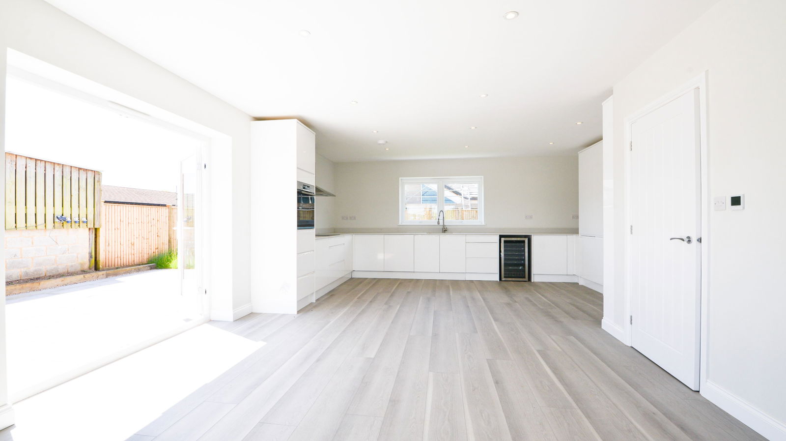 4 bed detached house to rent, Alfold 1