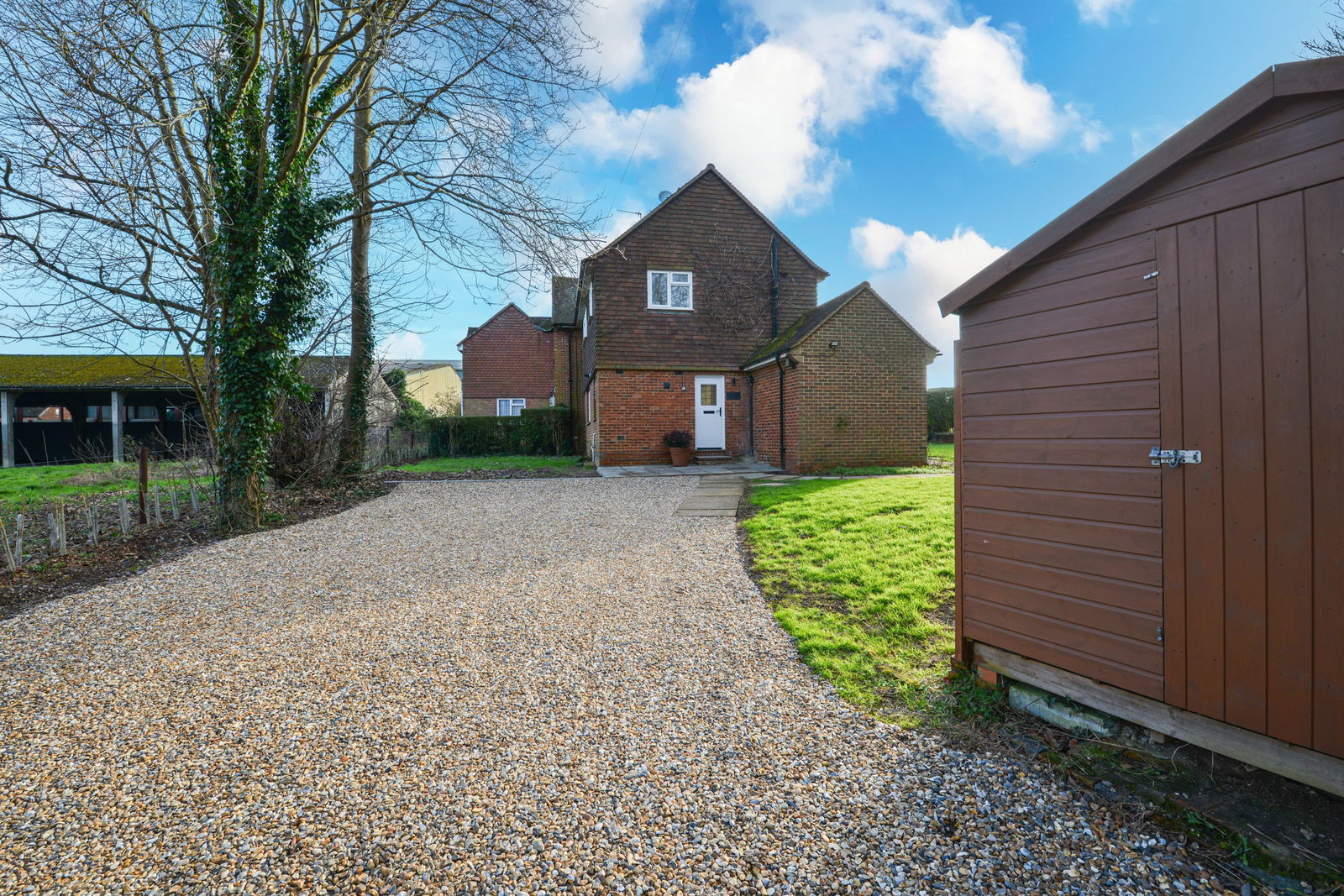 3 bed semi-detached house to rent in Blakes Lane, West Horsley, KT24  - Property Image 2