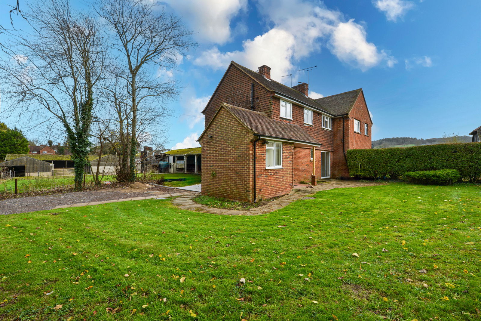 3 bed semi-detached house to rent in Blakes Lane, West Horsley, KT24  - Property Image 3