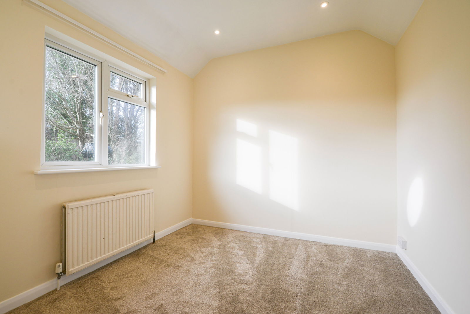 3 bed semi-detached house to rent in Blakes Lane, West Horsley, KT24  - Property Image 8