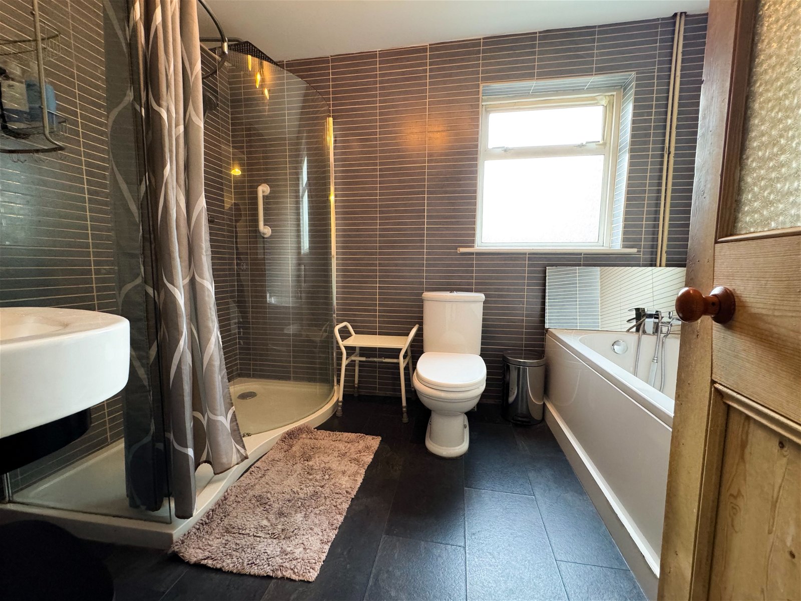 4 bed semi-detached house for sale in Carshalton Road, Sutton, SM5 3PZ  - Property Image 10
