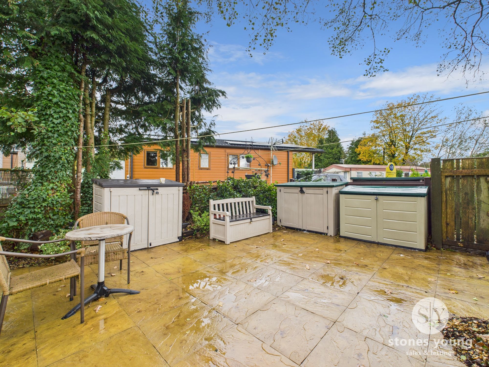 2 bed park home for sale in Three Rivers Woodland Park, West Bradford ...