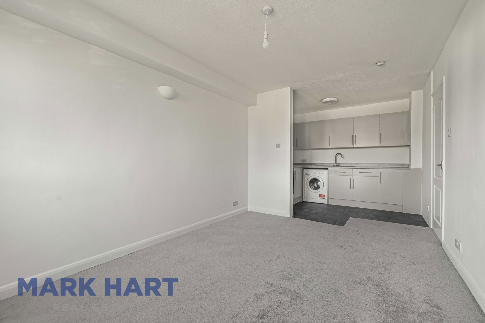 2 bed flat to rent in Harton Street, London  - Property Image 4